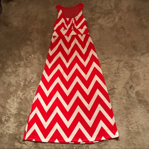 Tween Diva Other - Tween Diva Red/White Chevron Dress Size 10